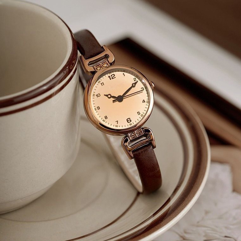 Picture of Chinese stylish Imported Watch for women