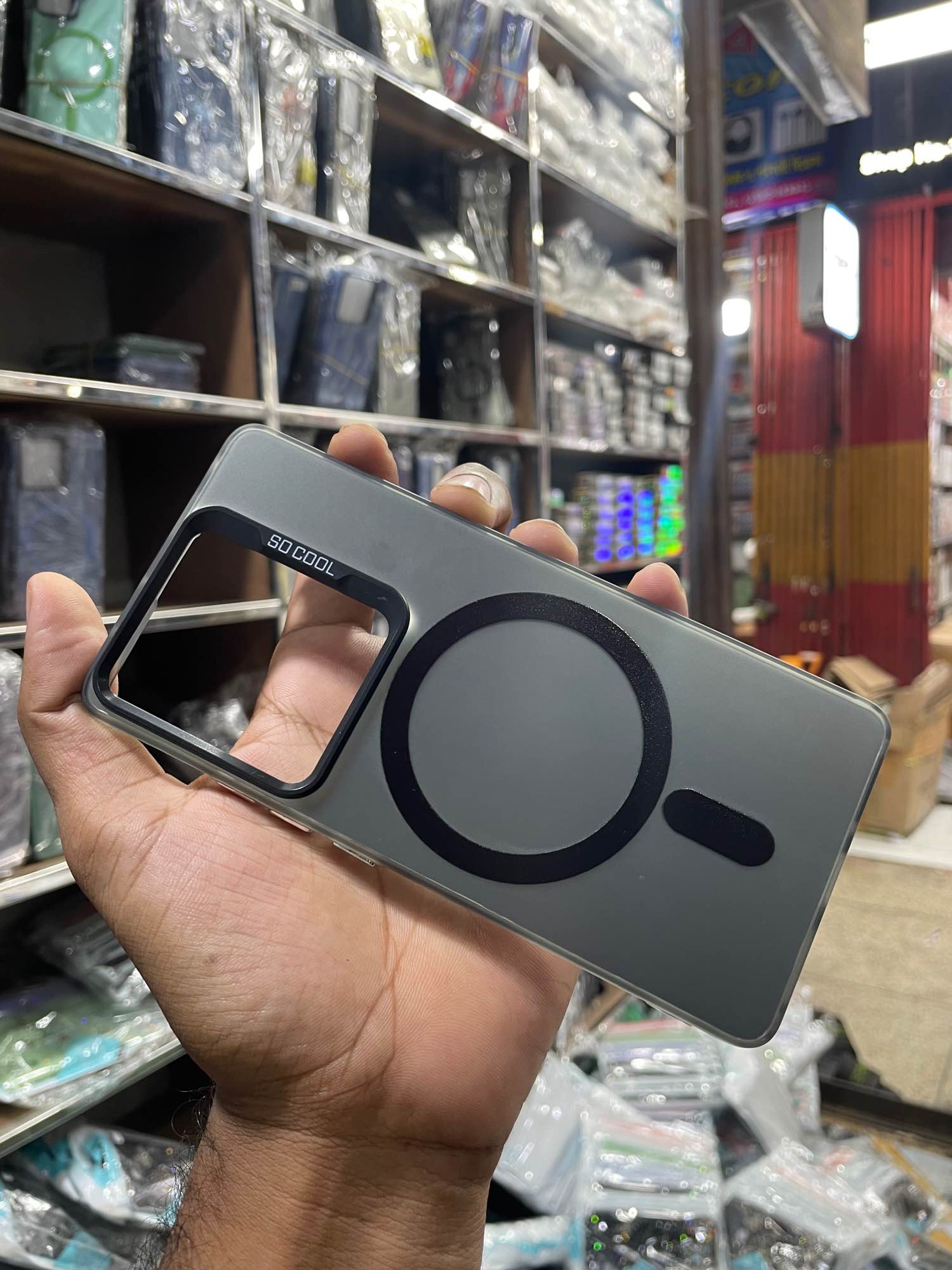 Picture of Redmi Note 13 pro 4g luxury macsafe so cool mobile backcover