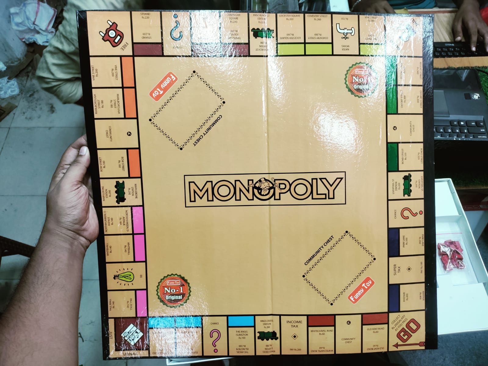 Picture of Discovery - Winning Moves Games Monopoly (Board Game)
