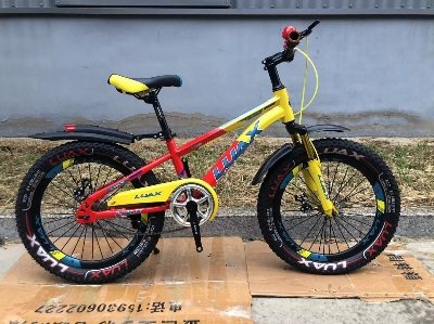 Picture of 20 Inch Mountain Bicycle with Hydraulic Brake, Front Suspension, Mudguard & Chain Guard – Durable Kids & Teen Cycle