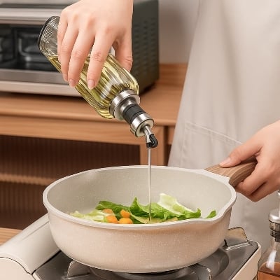 Picture of 300ML Glass Oiler Bottle Leak-Proof Kitchen Oil Pot with Scale