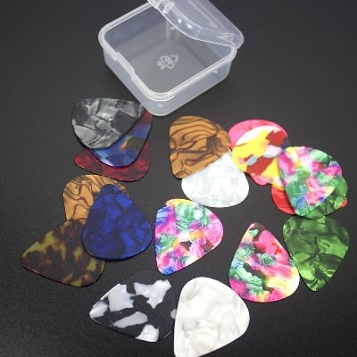 Picture of Smooth ABS Guitar Picks Plectrum with Box
