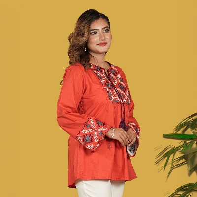 Picture of TORR Baked Apple Women's Top