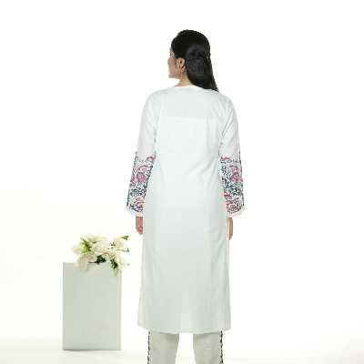 Picture of TORR WHITE Ethnic Wear (01 Piece Kurti)