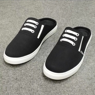 Picture of winter hot Chinese collection light sneakers shoes for men with lace up design.