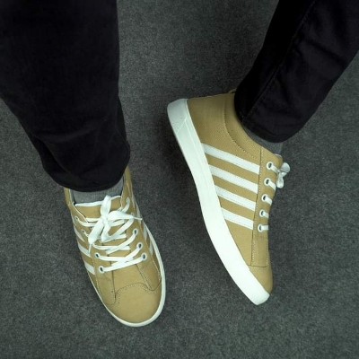 Picture of New Stylish Casual Sneakers For Girls & Women White