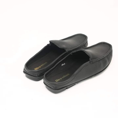 Picture of Magic Preschool Handwriting Practice Book With 5 Sis, 1 Pen