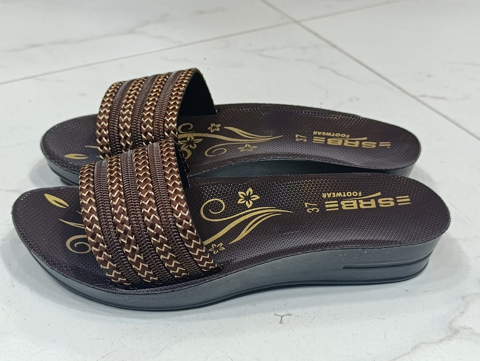 Picture of Stainless Steel Spoon Gold Color Cutlery 6pcs (6inch) Premium Quality Multi Design