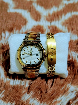 Picture of explosive premium quality watch and bracelet combo