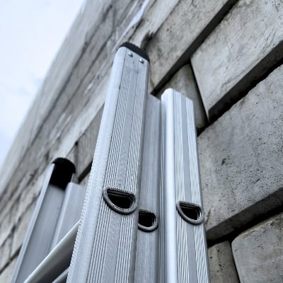 Picture of Everbest Triple Extension Aluminium Ladder – Heavy-Duty, Safe & Extendable