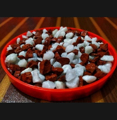 Picture of 1Kg White & Red Mixed Colour Stone  For Aquarium, Rock Gardens, Succulent Tillendsia Plants, Cactus Pot, Terrarium, Bamboo Plants, Bonsai Trees Decoration
