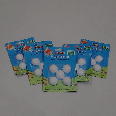 Picture of Taiyo Vacation Weekend Fish Food (5 in 1) - Hassle-Free Automatic Fish Food For All Tropical Fish When You Are Away From Home