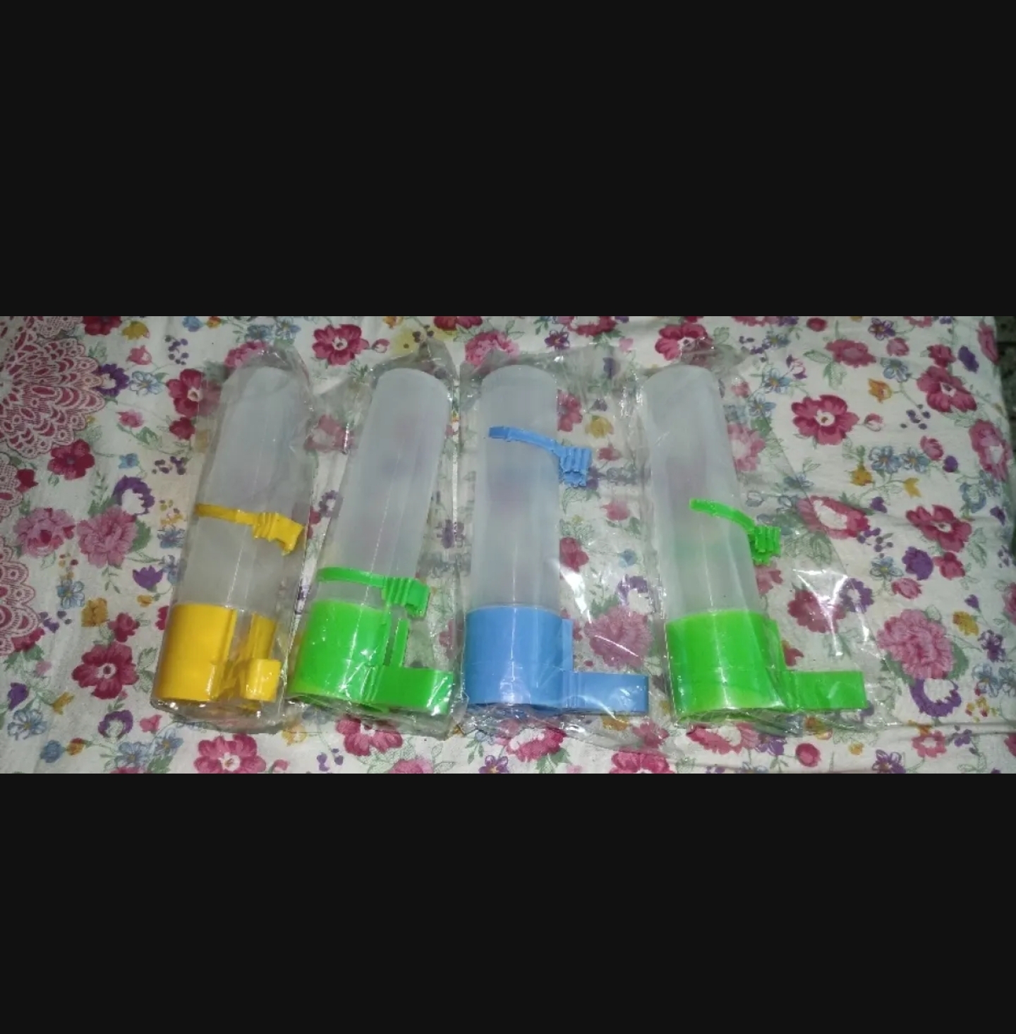 Picture of 5pcs 140ml Bird water pot Pet Drinker Feeder Waterer Clip for Aviary Budgie Cockatiel Lovebird farming equipment