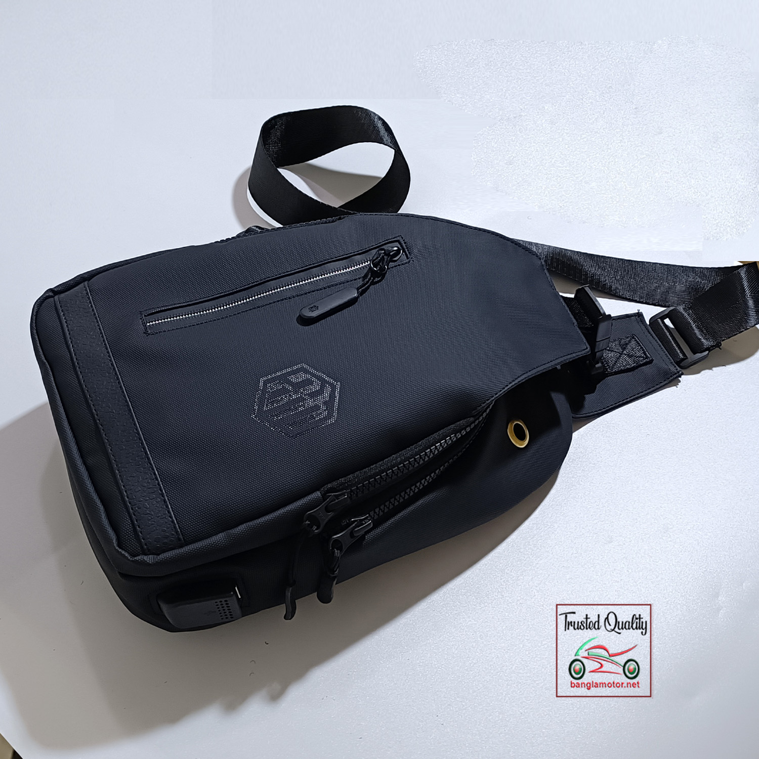 Picture of Arctic Hunter Cross Bag | Crossbody Bag