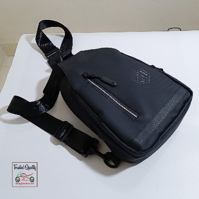 Picture of Arctic Hunter Cross Bag | Crossbody Bag