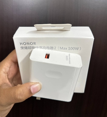 Picture of Honor SuperCharge Max 100W Charger