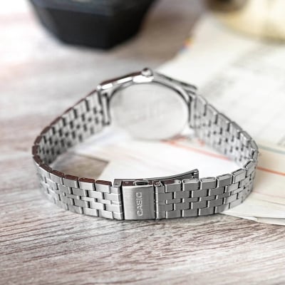 Picture of Casio Standard Date Chain Watch MTP-B145D-4AVDF