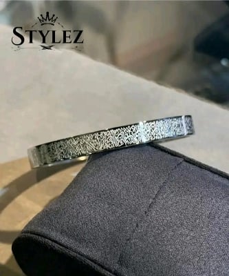 Picture of vairal ss steel New style Men Cuban Link Chain Bracelet Shiny Rhinestone Inlaid Bangle JewelrAyatul Kursi Cuff Bangles For Women Men Stainless Steel Simple Carve Bangle Messager Islam Muslim Arabic Style Jewelry Gift WANNA-ak silver,Black