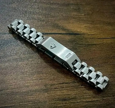 Picture of stainless steel  Bracelet for men silver colour and black colour    golden colour   5*10mm size 21 cm  3 month color gerranty-rolex