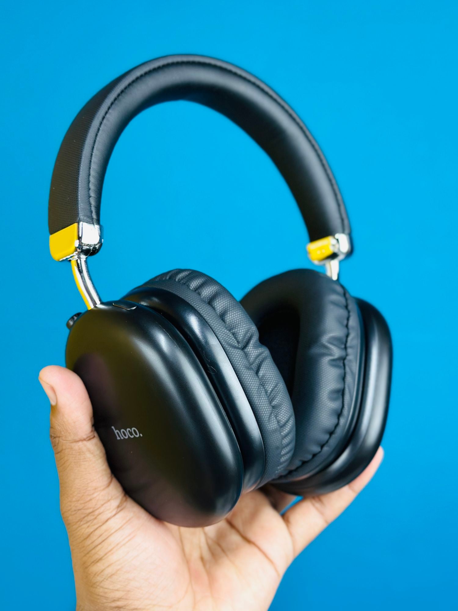 Picture of Hoco W35  Bluetooth Wireless Headphone – HiFi Sound, Noise Cancelling, Long Battery Life, Foldable Design
