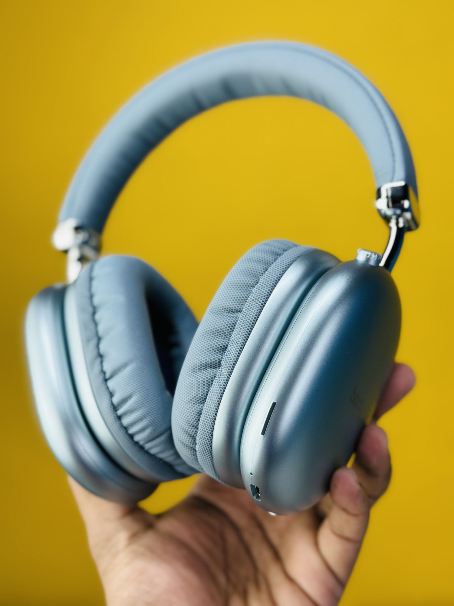 Picture of Hoco W35 Max Wireless Bluetooth Headphone – Premium HiFi Sound, Advanced ANC, 60H Battery, Foldable Comfort for Travel & Work