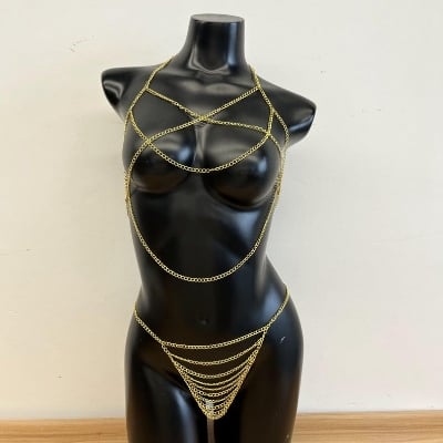 Picture of Stylish Womens Body Jewellery Chain in Aluminium Brass Nickel Silver Blend