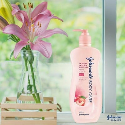 Picture of Johnson's Body Care 24 Hour lasting Moisture Body Lotion with Shea Butter, Vitamin E & Jojoba Oil-400ml