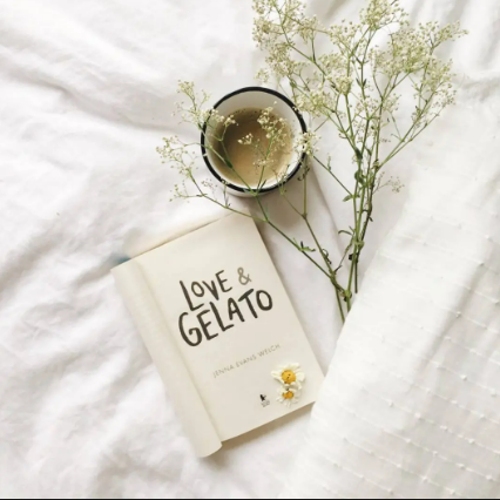 Picture of Love & Gelato ( Love & Gelato #1 ) ( Book by Jenna Evans Welch ) ( Premium Paper and Matte Cover ) Novel
