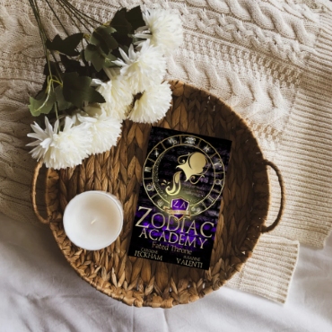 Picture of Fated Throne ( Zodiac Academy #6 ) ( Book by Caroline Peckham ) ( Premium Print and Matte Lamination ) Novel