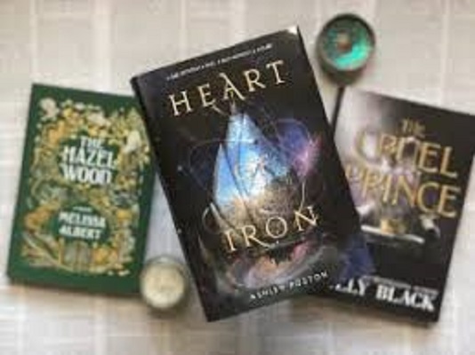 Picture of Heart of Iron ( Heart of Iron #1 ) by Ashley Poston ( Premium Paper and Matte Cover ) Novel