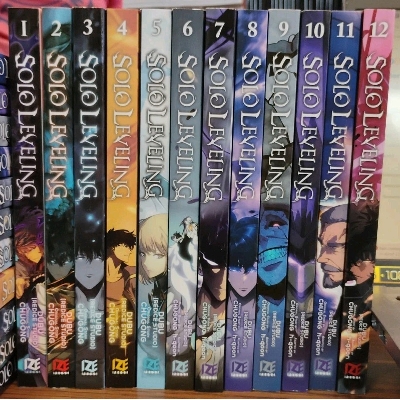 Picture of SOLO LEVELING (Colored) SEASON 1,2 SET | VOL(1-7) | Paperback | MANGA Book gardan