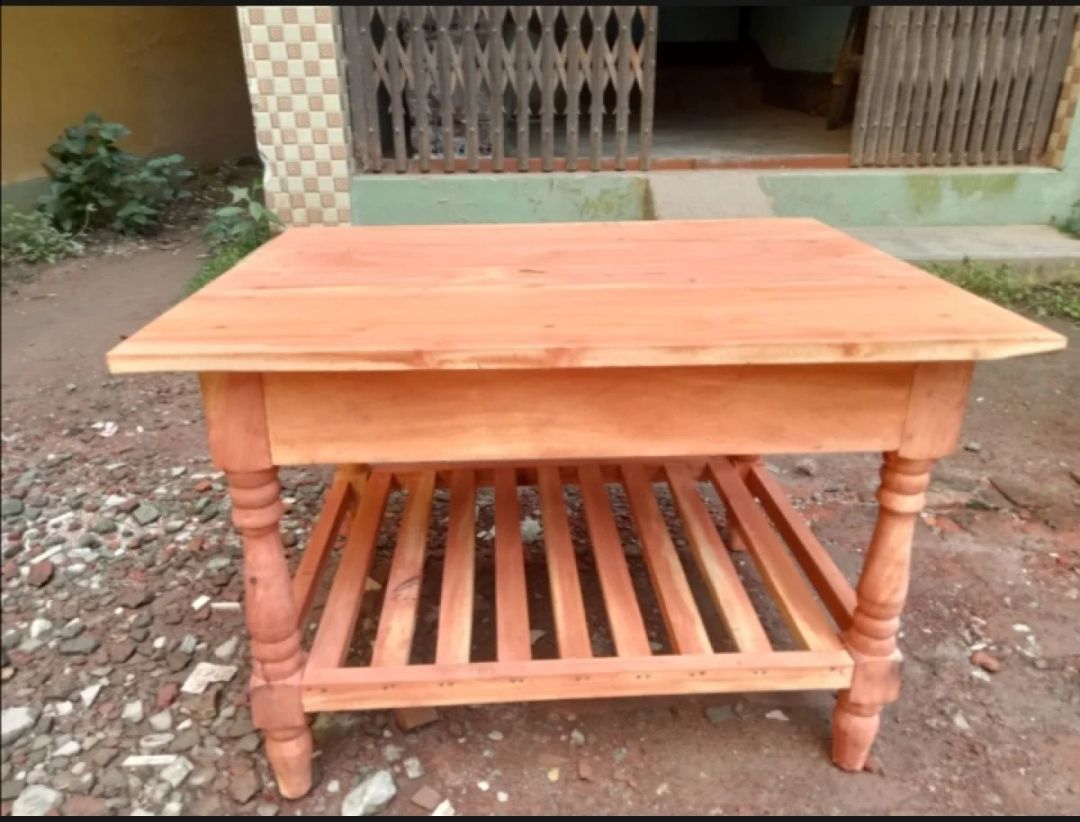 Picture of Furniture t Table Mehugony