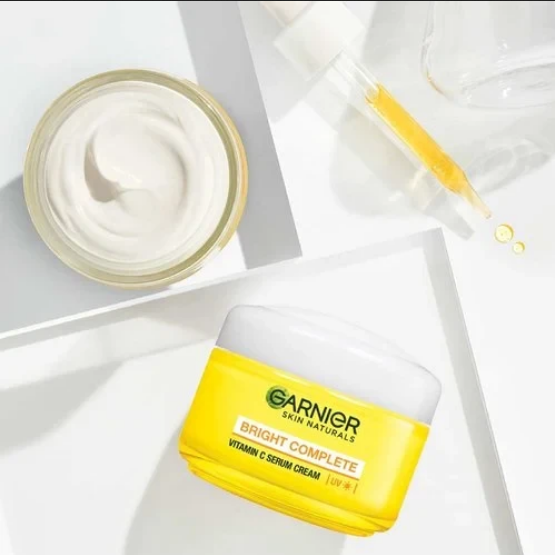 Picture of Garnier Bright Complete Vitamin C Serum Cream UV 45gm