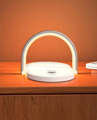 Picture of Wireless Charging 3-in-1 Charger