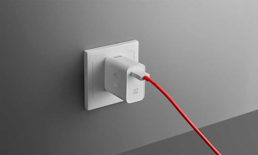Picture of OnePlus Warp Charge Power Adapter 100W(1 year replacement warranty) - White