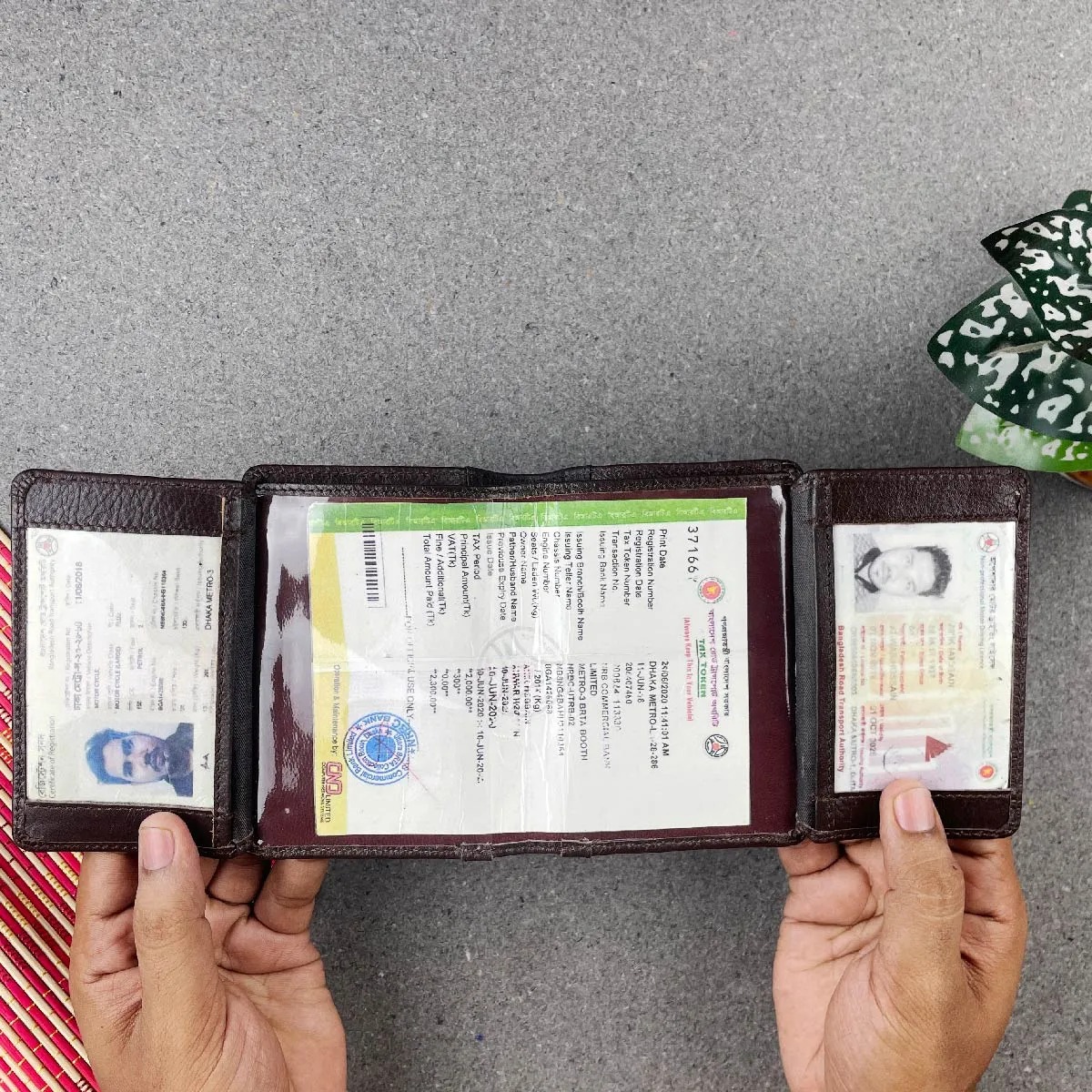 Picture of License Pouch Bag PU Leather Documents Holder for Car & Bike Synthetic Leather and Waterproof Bike Documents Holder for Bikers Keep Car Paper Safe, Use License Pouch Bag Documents Holder for bike ,Car, vehicle  Made in own factory with PU Leather