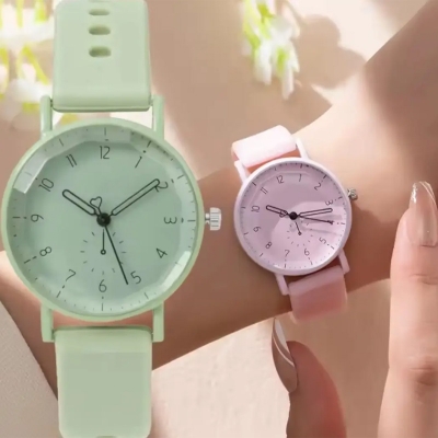 Picture of New Casual Silicone Strap Ladies Quartz Watche Gift Clock ladies watch