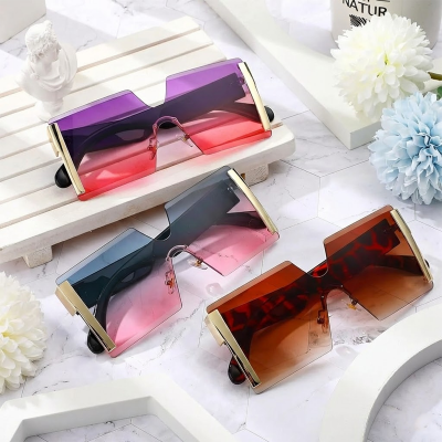 Picture of Oversized Rimless Sun Glasses Vintage Gradient Tea Cool Sunglasses Ladies Uitravioler-proof