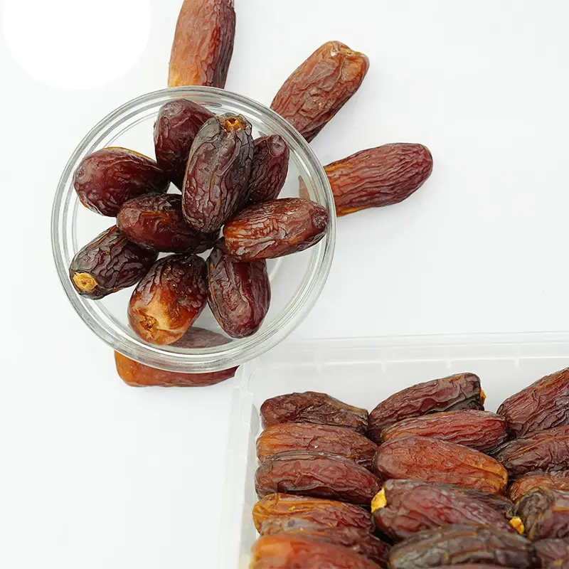 Picture of Buy 3 kg Medjool Dates and get 1 kg Deshi Amon Dhaner Muri worth BDT 200 with Free Delivery