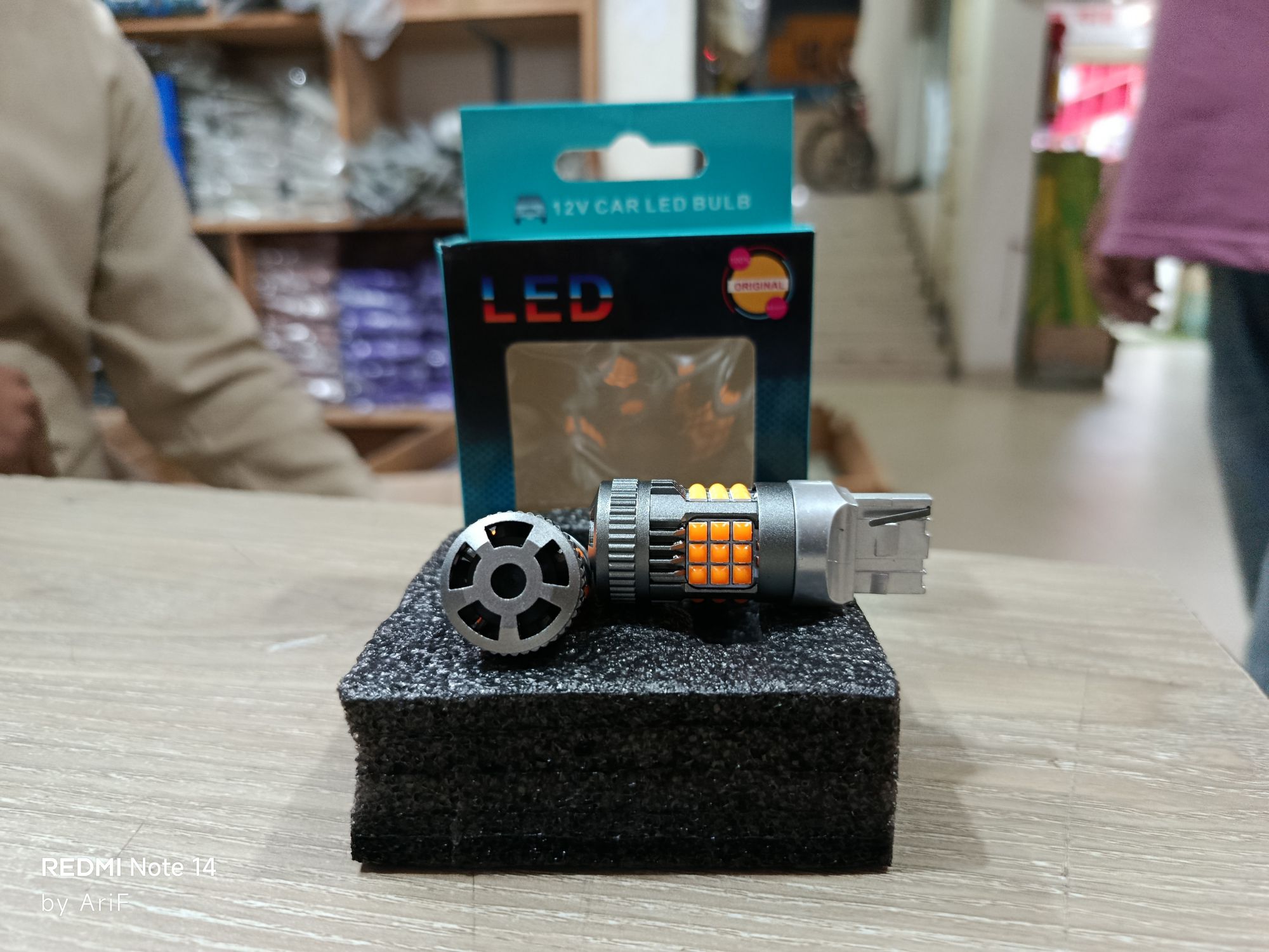 Picture of New Super Brightness T20 7440 36 AmberCar LED Canbus Indicator Light Bulbs - 2Pis