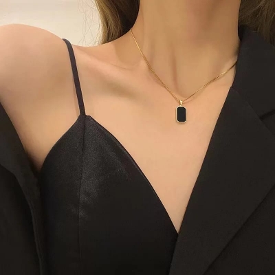 Picture of New Fashion Stainless Steel Minimalist Rectangular Pendant Korean Black Epoxy Women's Gold Necklace Exquisite Long Jewelry Gift( Gold )