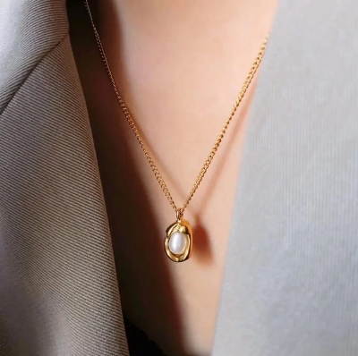 Picture of New necklace for women Stainless Steel Jewelry Single Zircon Pendant Women's Colorless Necklace( Gold )