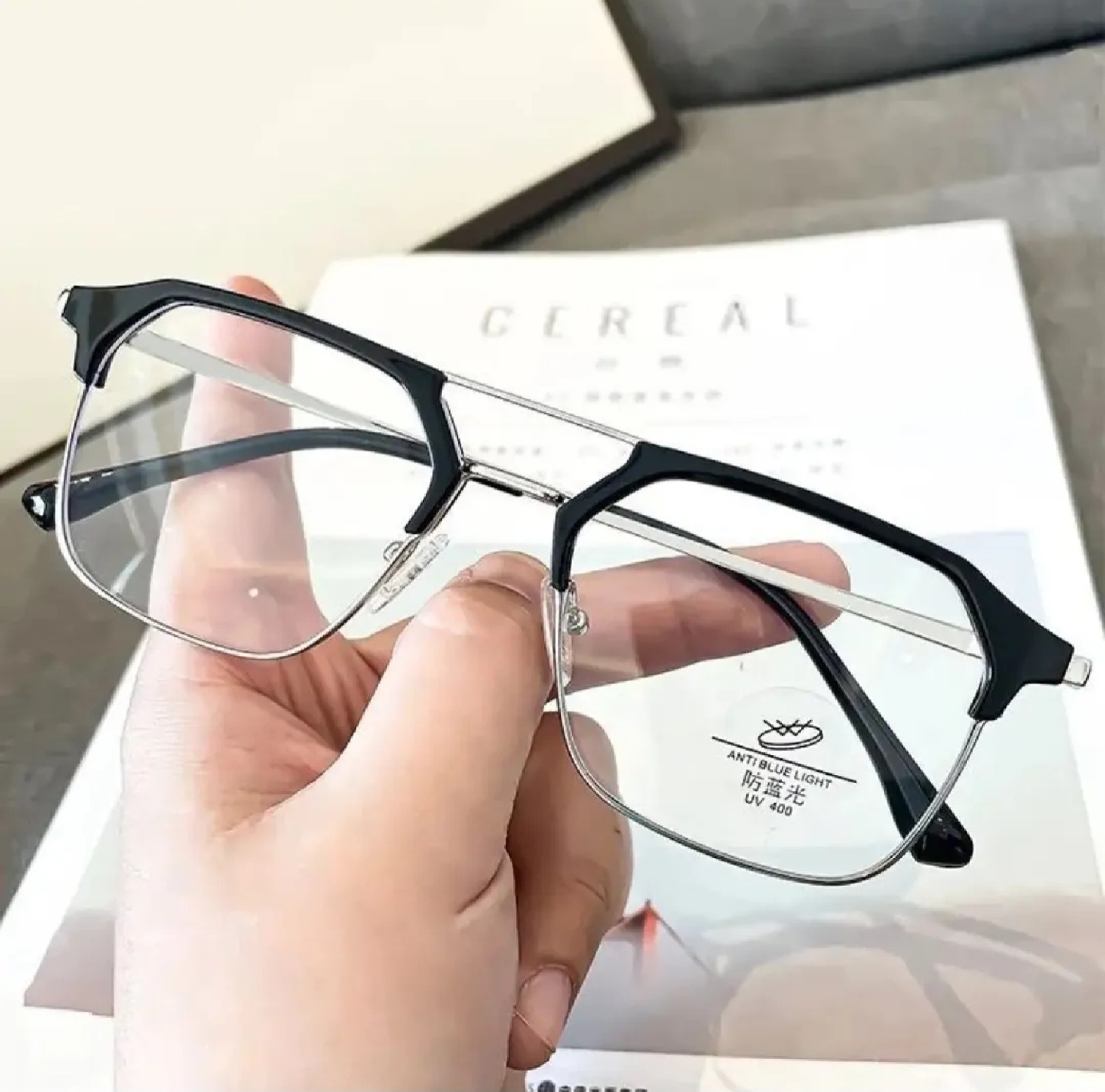 Picture of New Fashionable Glasses for Men n Women Anti-reflective and radiation proof Black White Glasses Metal Frame.( Black )