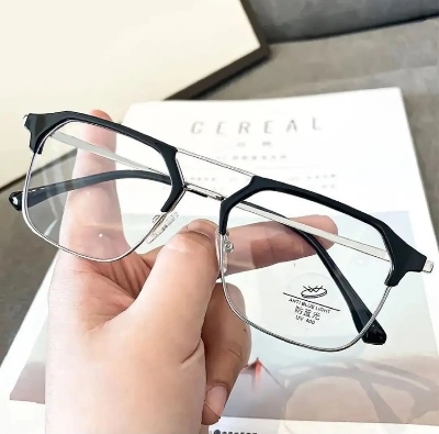 Picture of New Fashionable Glasses for Men n Women Anti-reflective and radiation proof Black White Glasses Metal Frame.( Black )