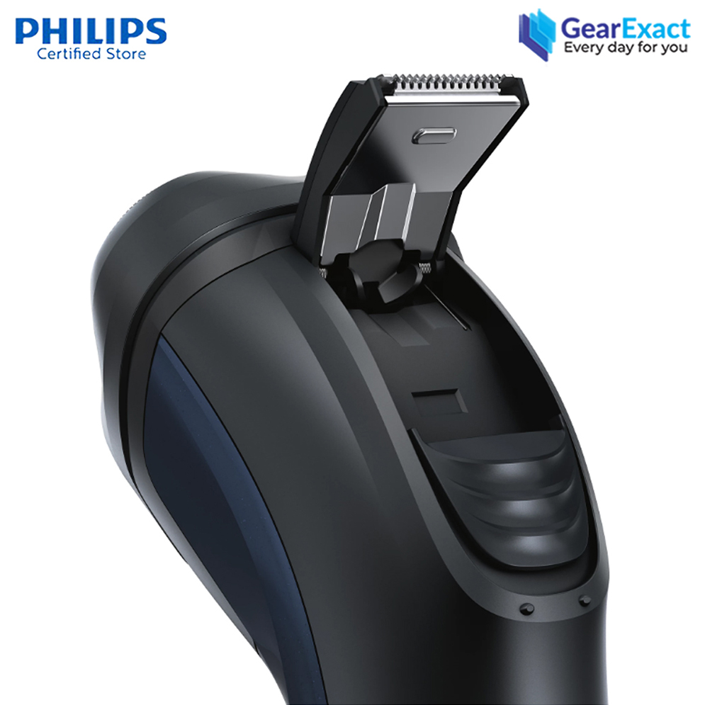 Picture of Philips AT620/81 Norelco Dry Electric Shaver for Men