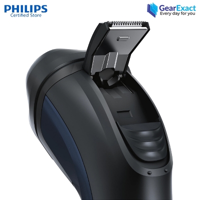 Picture of Philips AT620/81 Norelco Dry Electric Shaver for Men