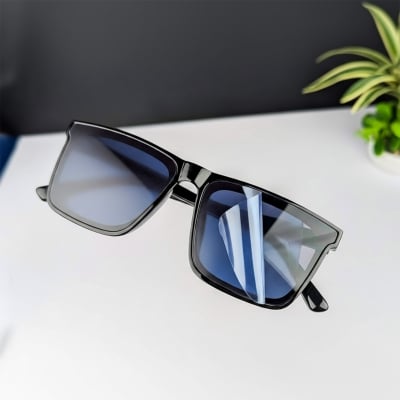 Picture of Carbon Poly  New Trendy Look Famous Very Stylish Black Sunglass for Men( Black )