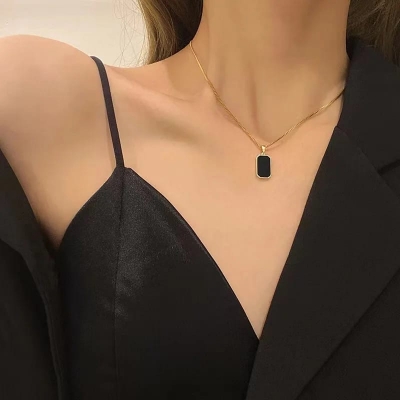 Picture of New Fashion Stainless Steel Minimalist Rectangular Pendant Korean Black Epoxy Women's Gold Necklace Exquisite Long Jewelry Gift( Gold )