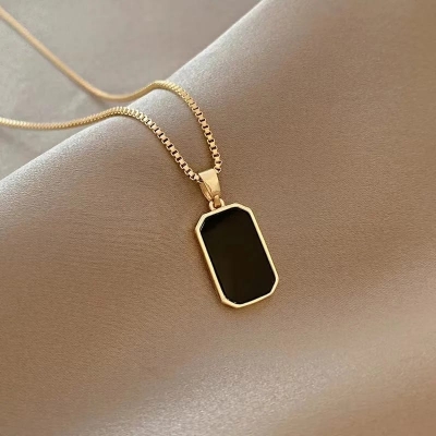 Picture of New gold square black shell titanium steel necklace geometric personality Joker clavicle chain jewelry( Gold )