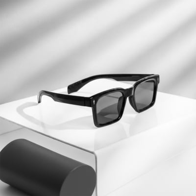 Picture of Black Square Shape New Look Very Stylish Full Black Sunglasses For Men 2024( Black )